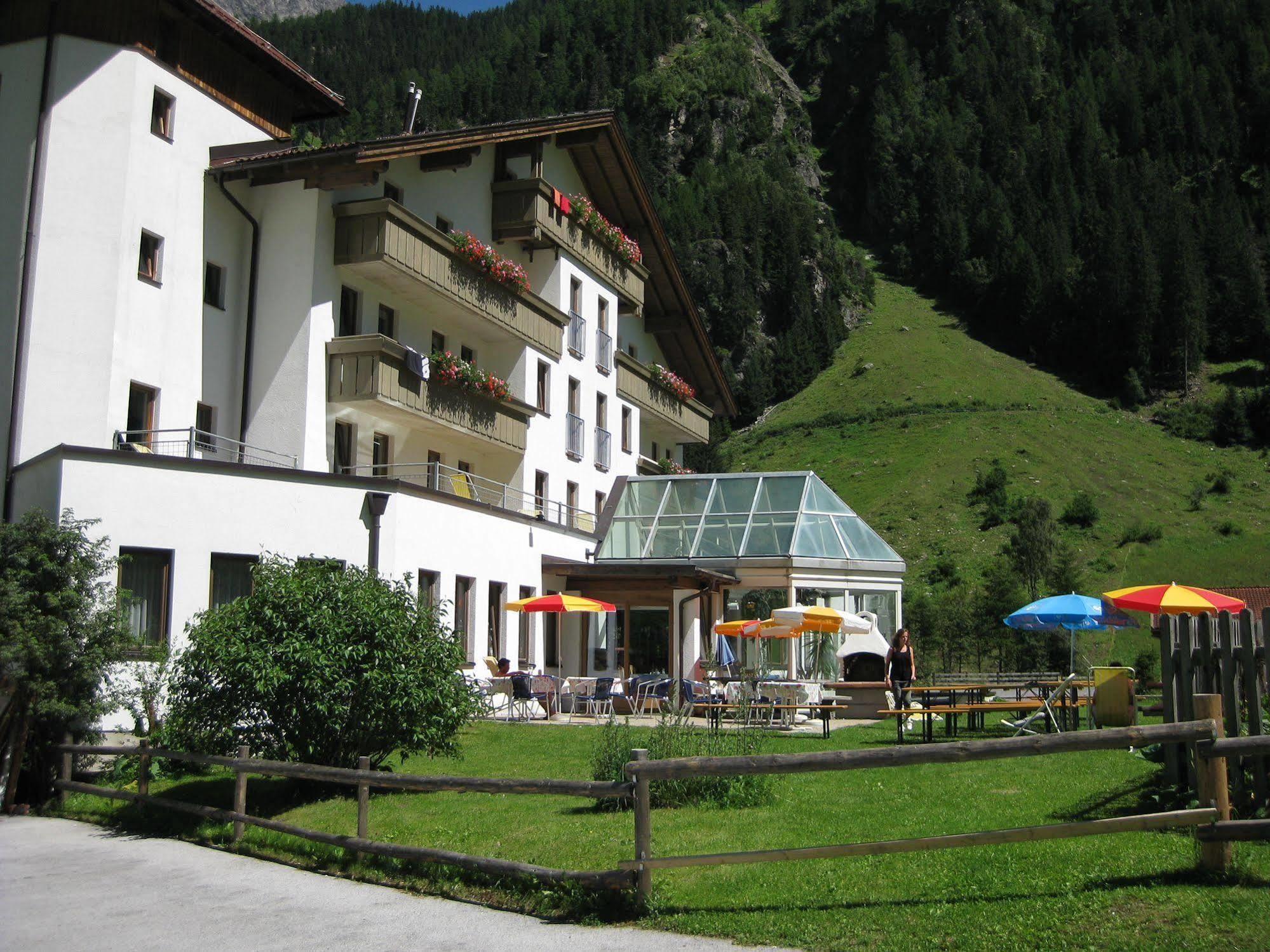 Hotel Tia Monte Kaunertal Exterior foto